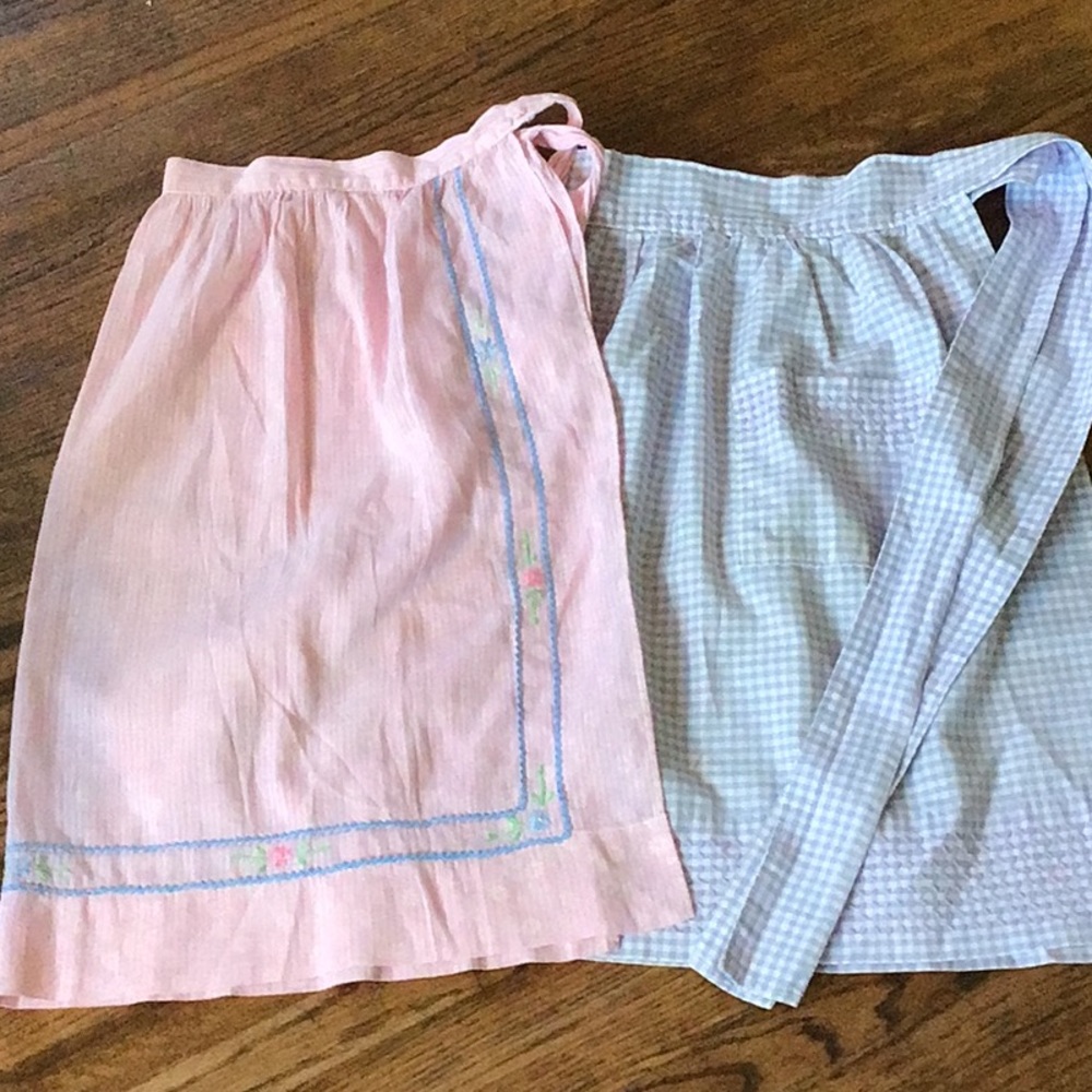 2 vintage aprons